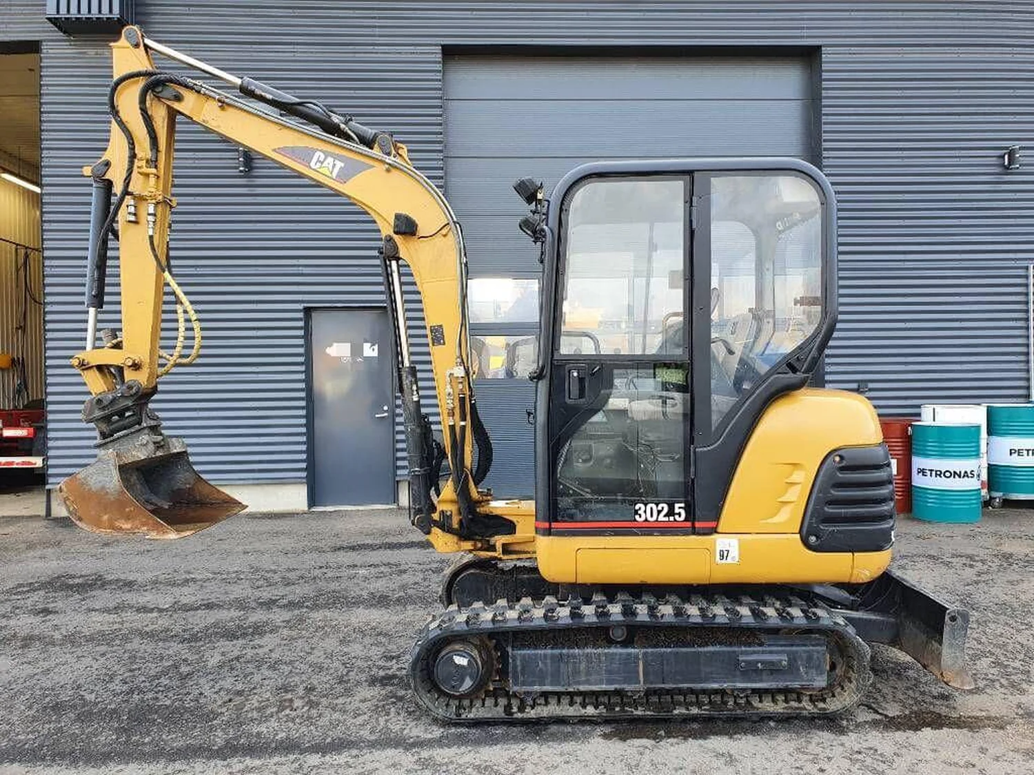 Caterpillar 302.5 mini-pelle occasion 2002 — photo 2