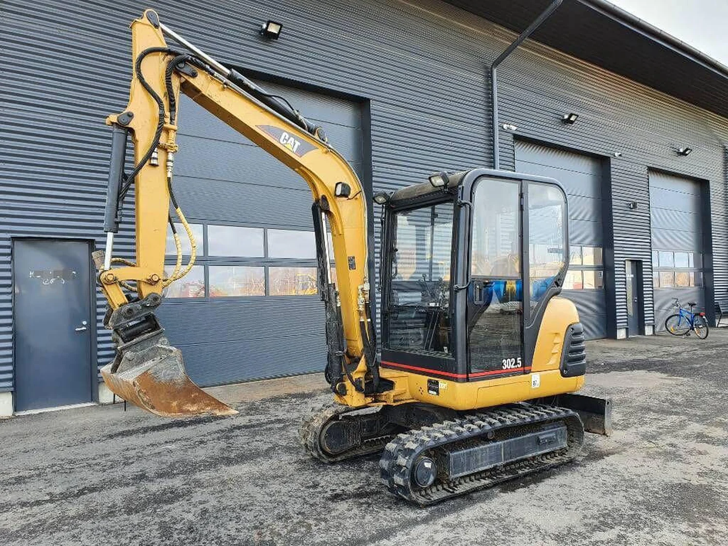 Caterpillar 302.5 mini-pelle occasion 2002 — photo 6